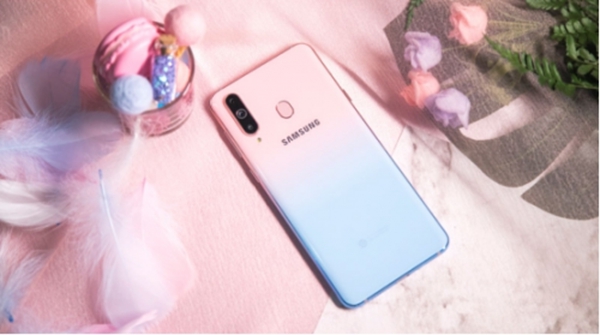 三星Galaxy A8s 独角精灵版 三星Galaxy A8s 独角精灵版