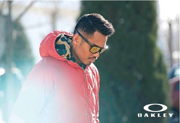 oakley眼镜怎么样 Oakley发布高科技雪镜系列