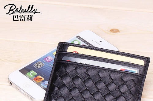 巴富莉皮具：品牌树形象，品质得人心