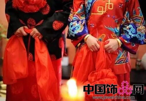 盘扣，解不开的中国情“结”